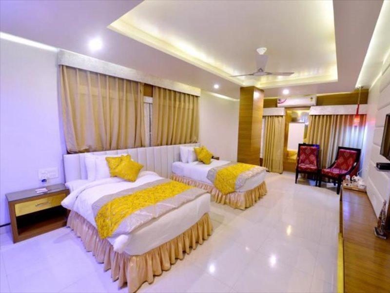 Hotel Mk Vivanta Gwalior Esterno foto
